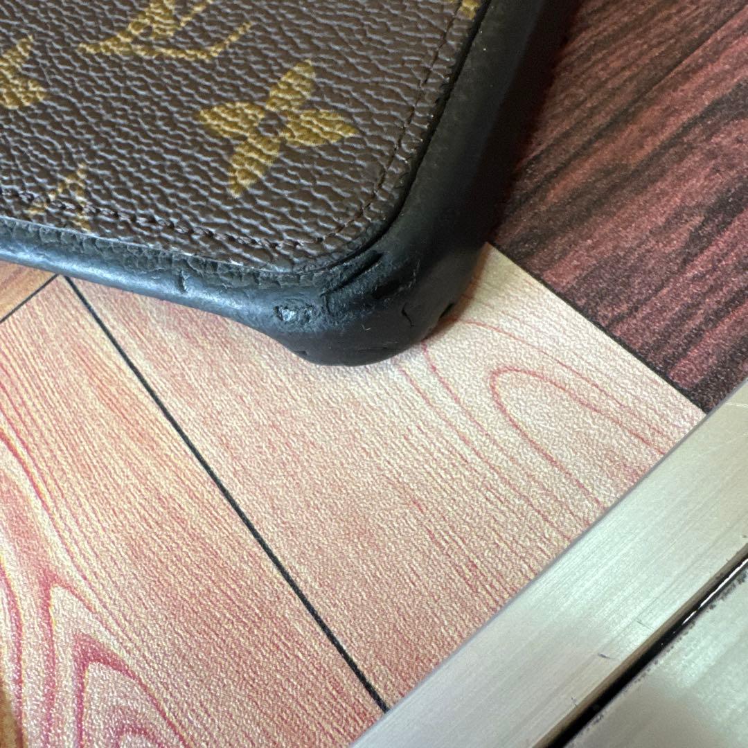 Louis Vuitton iPhoneケース　15Pro max