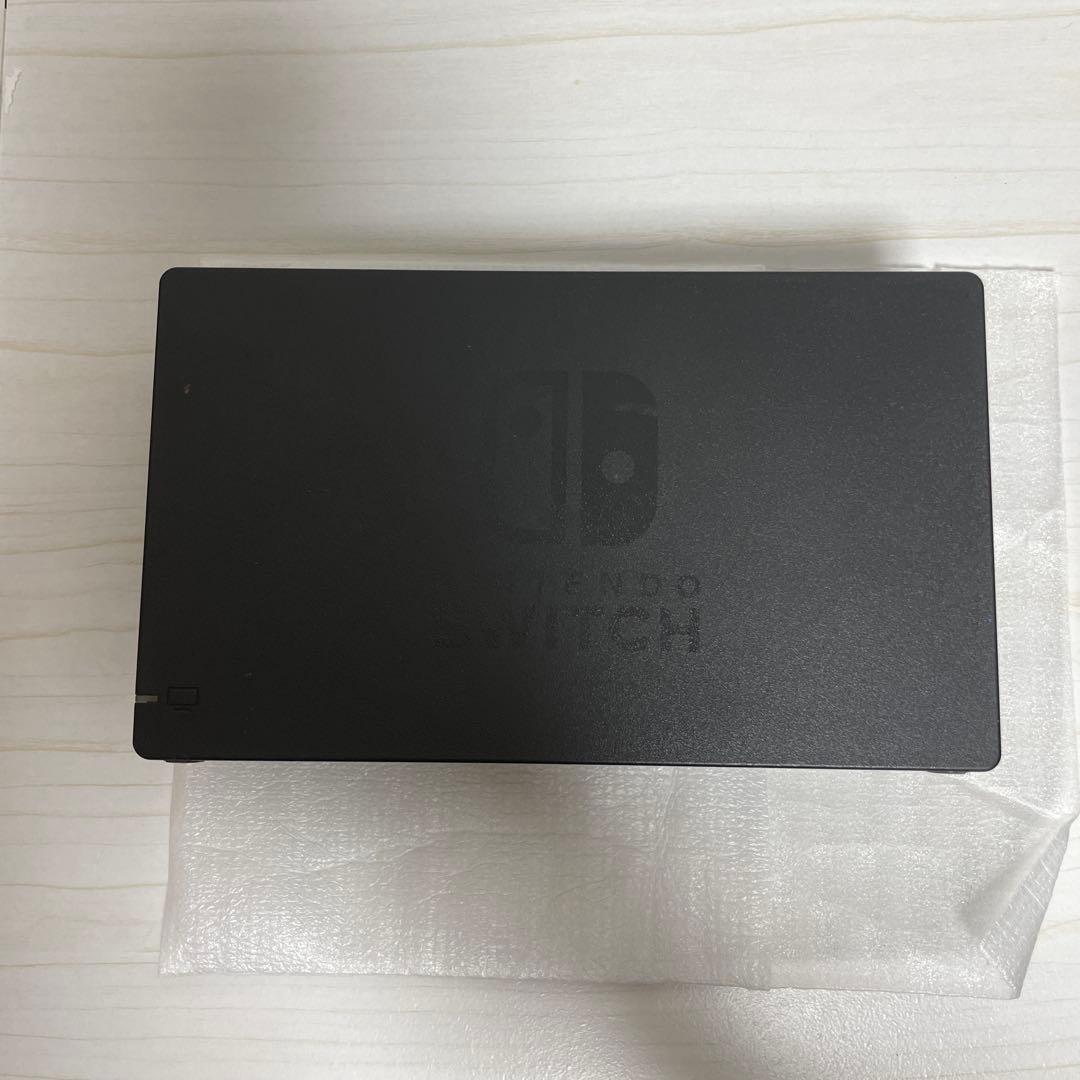 Nintendo Switch 本体 ネオンブルー　ネオンレッド
