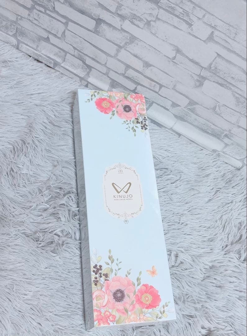 値下げ中！新品未使用KINUJO W ストレートヘアアイロン ホワイト