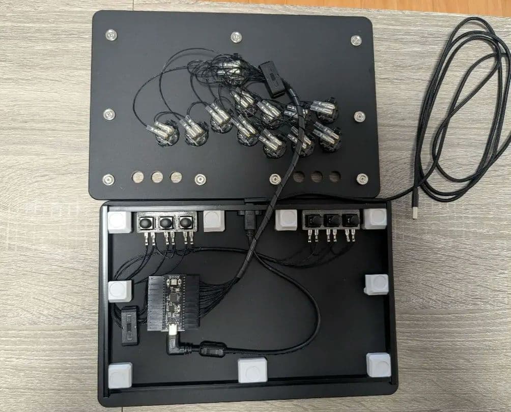 PUNK WORKSHOP　Mini Hitbox　レバーレスコントローラー