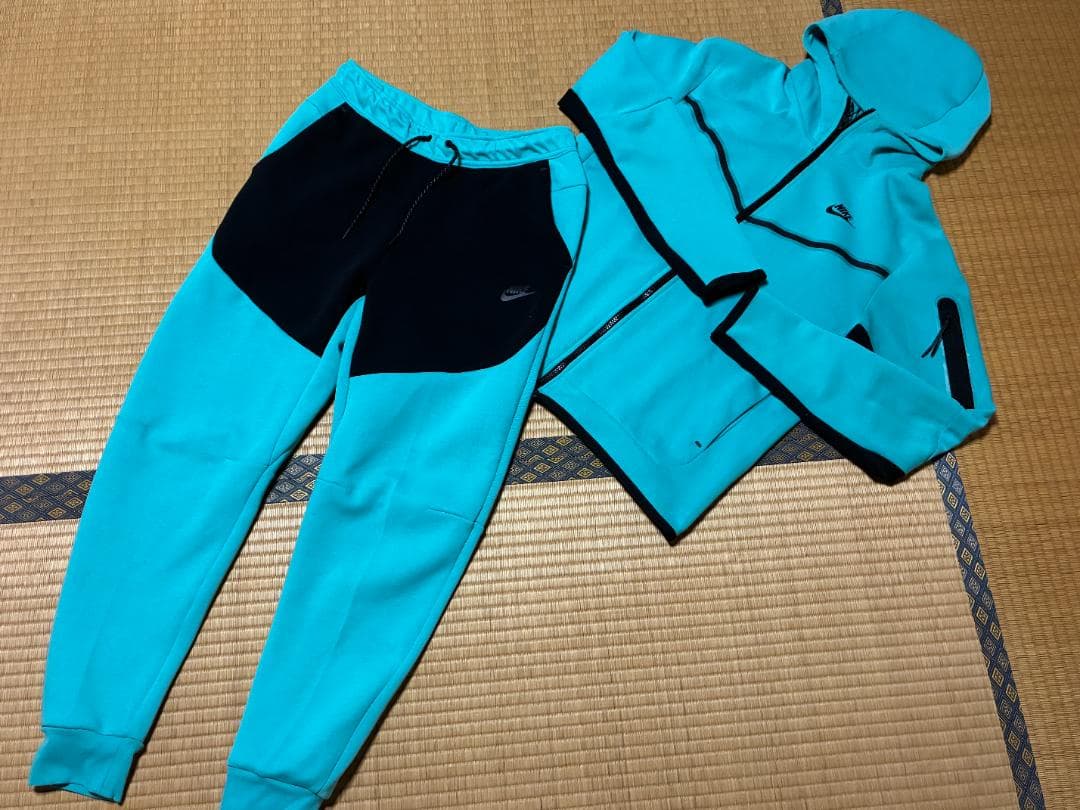 美品 central cee着用 NIKE テックフリース セットアップ