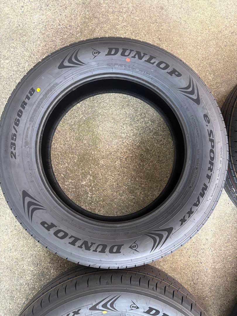 c*a様 K*o様 DUNLOP e.SPORT MAXX 235/60R18