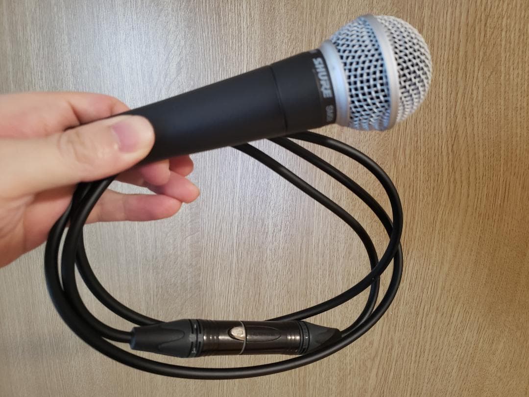 q*b様 SHURE SM58 ダイナミックマイク + ケーブル