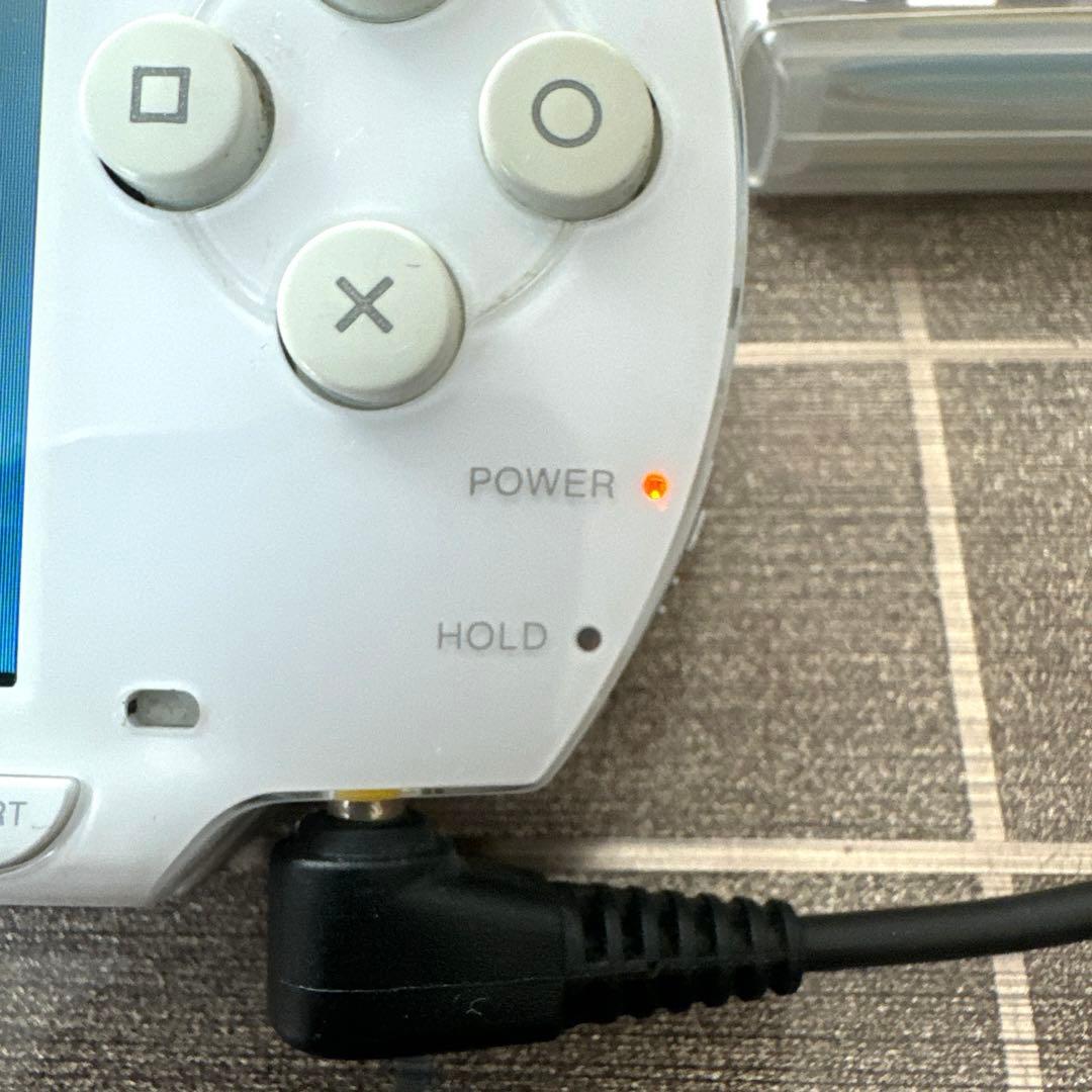 SONY PSP1000 本体　ソフト３本　充電器　メモリースティック2枚セット