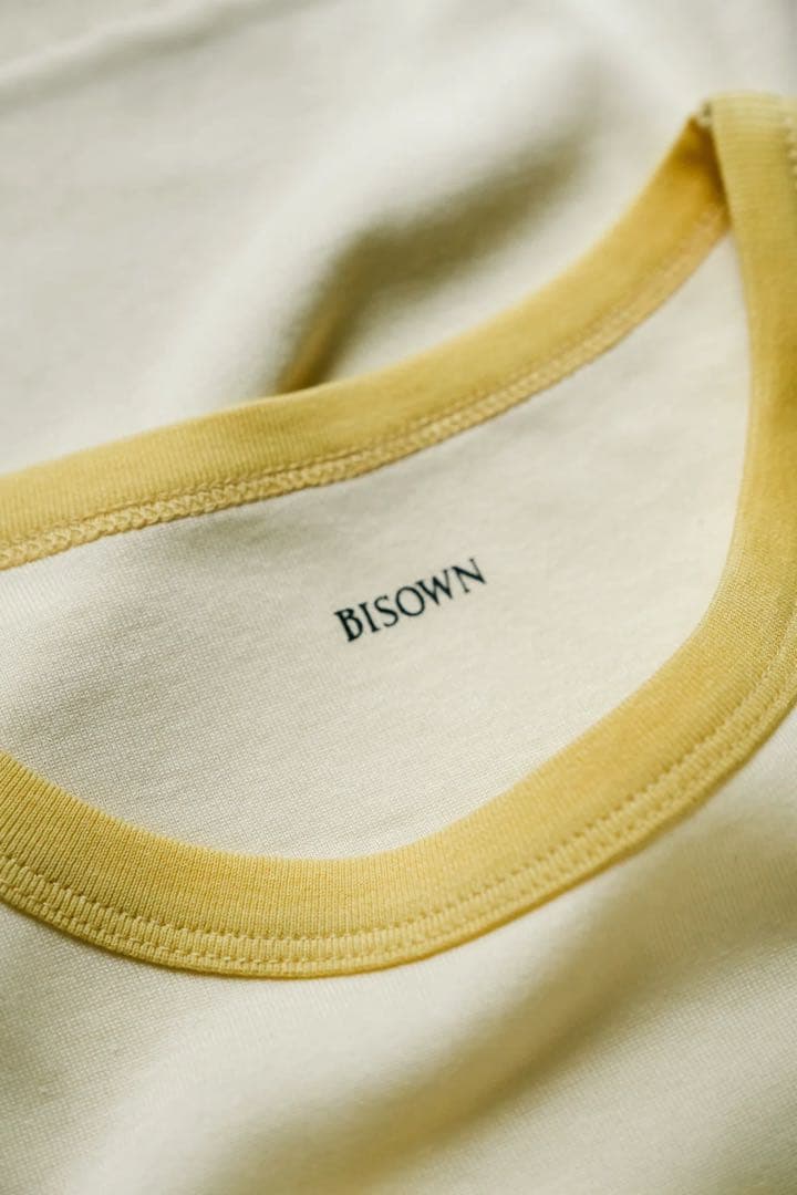 トップス BISOWN \"Exclusive\" TRIM TEE