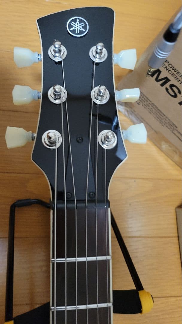 最終値下げ　YAMAHA REVSTAR RSS20　　 変え弦付き