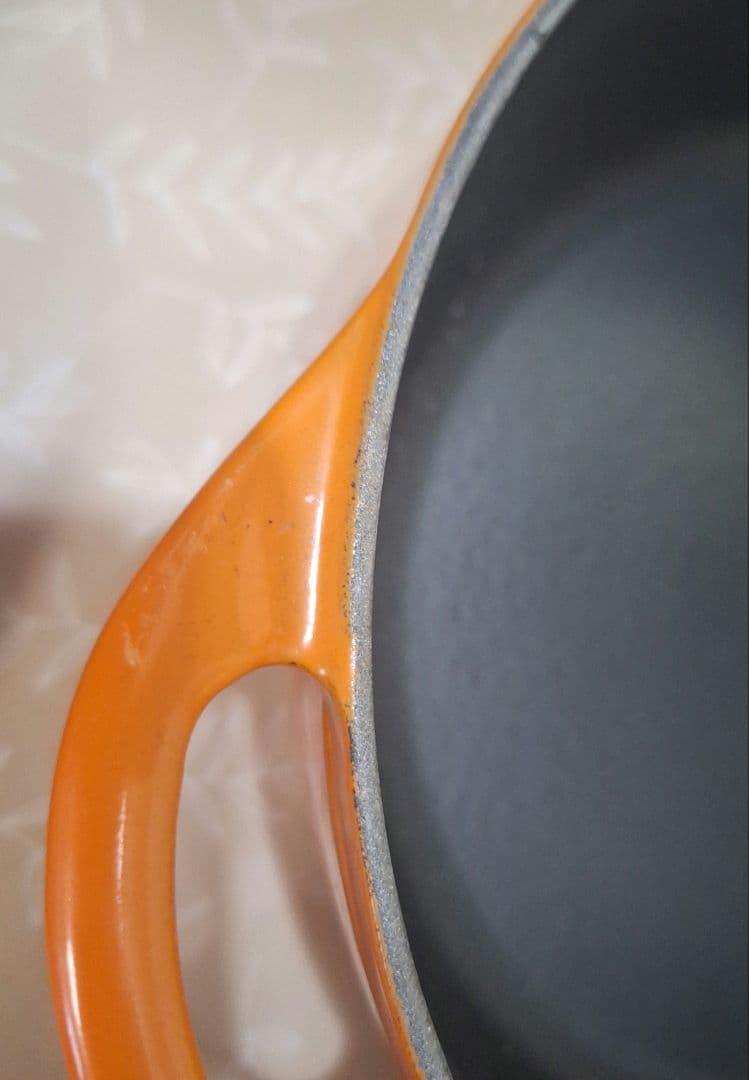 LE CREUSET　ル・クルーゼ　両手鍋 22cm オレンジ