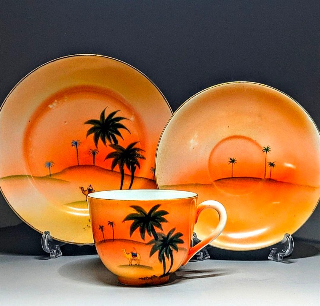 オールドノリタケ美品！金彩砂漠風景画 トリオセット　カップ＆ソーサー　プレー卜