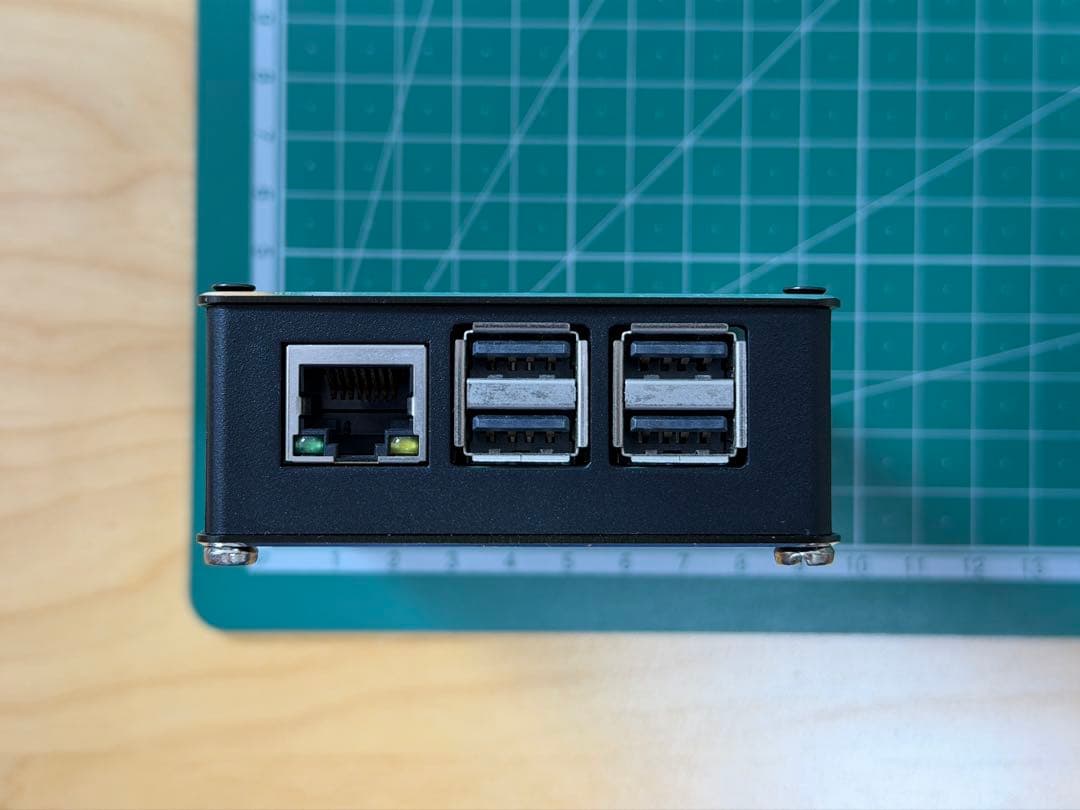 Raspberry Pi 3 Model B+ 本体 ＋ メタルケース付き