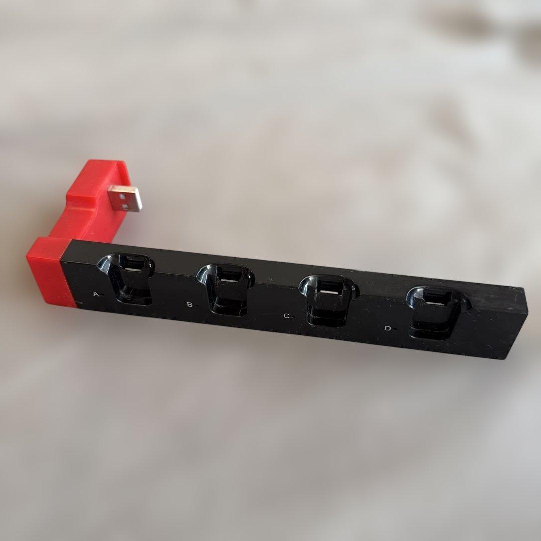 任天堂 Switch SDカード・Joy-Con充電台・Switchケースつき
