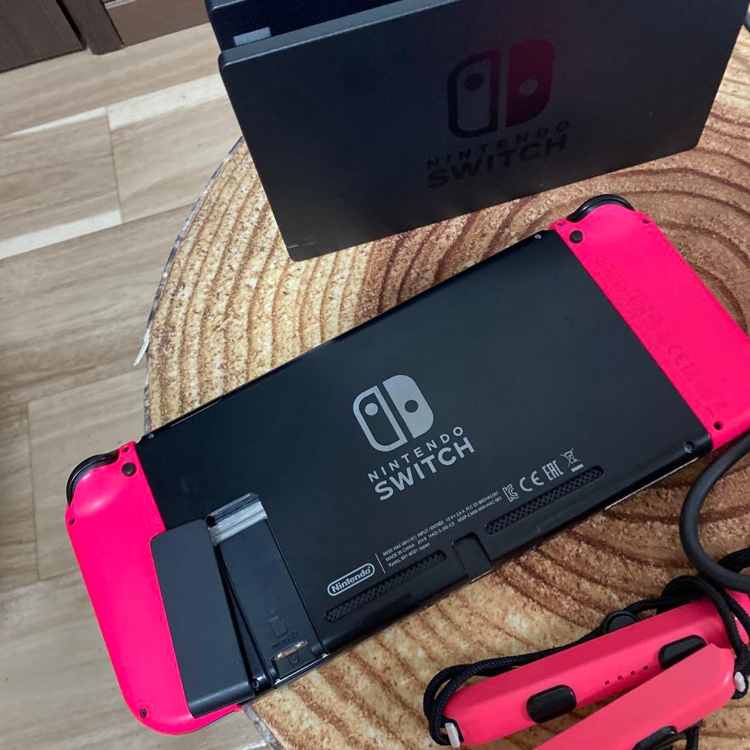 Nintendo Switch ニンテンドースイッチ本体　PNK 箱無し