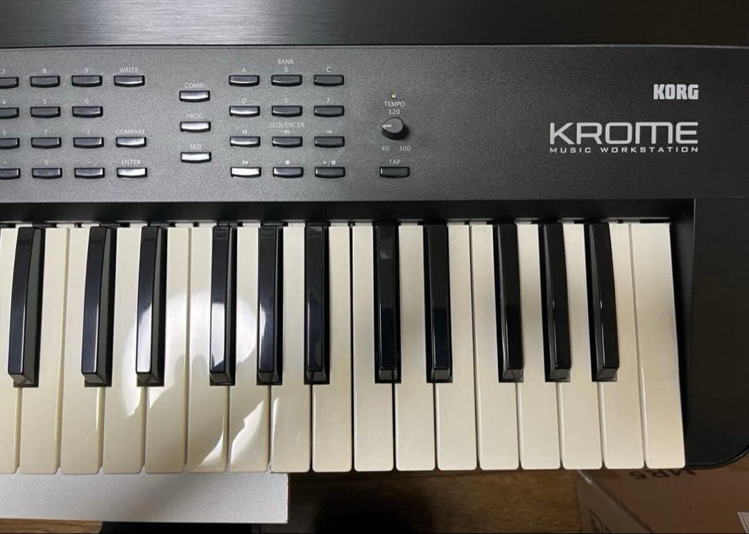 KORG KROME 73鍵盤キーボード