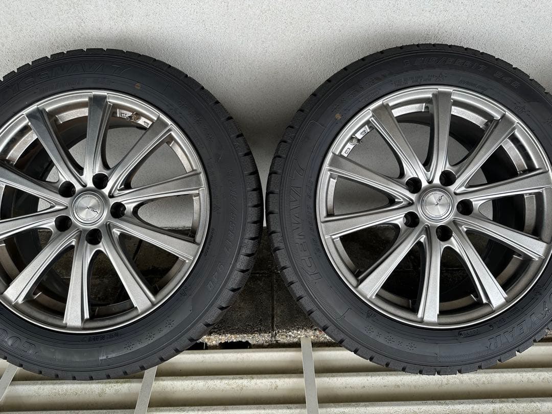 17インチタイヤ215/55R17スタッドレスタイヤGOODYEAR 4本セット