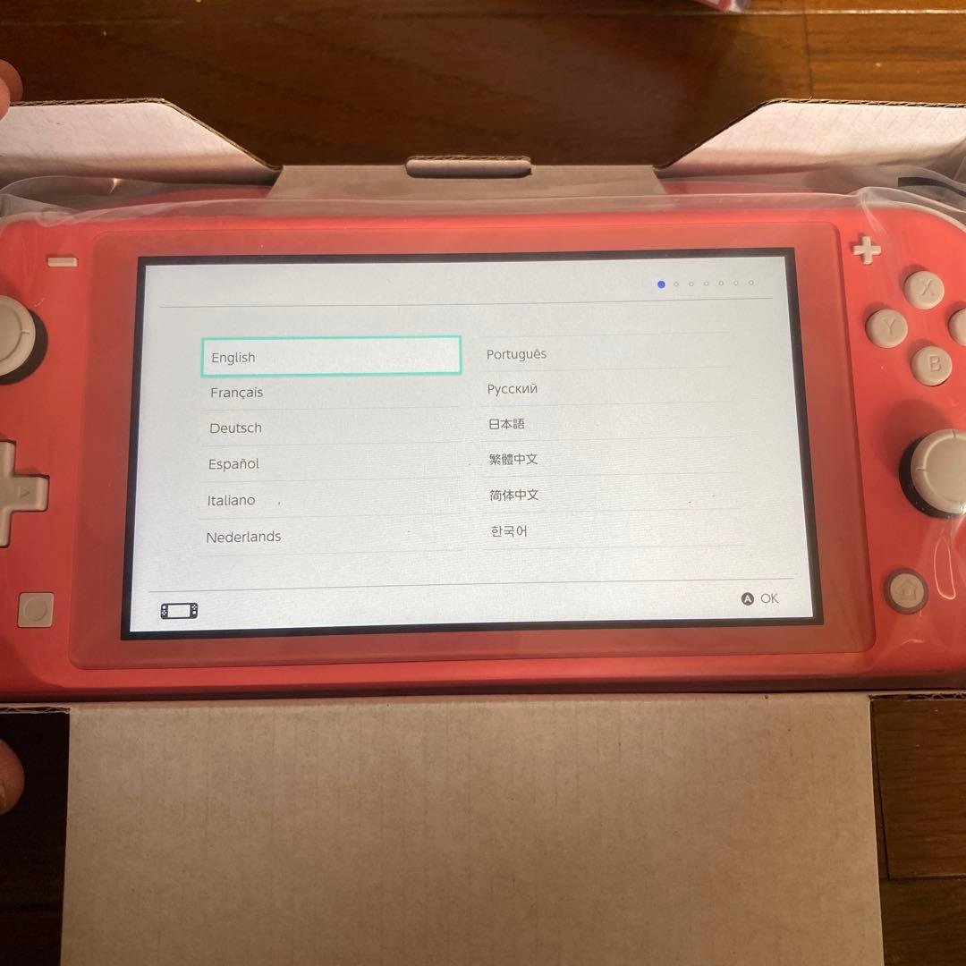 新品未開封　Nintendo switch lite 本体　コーラル