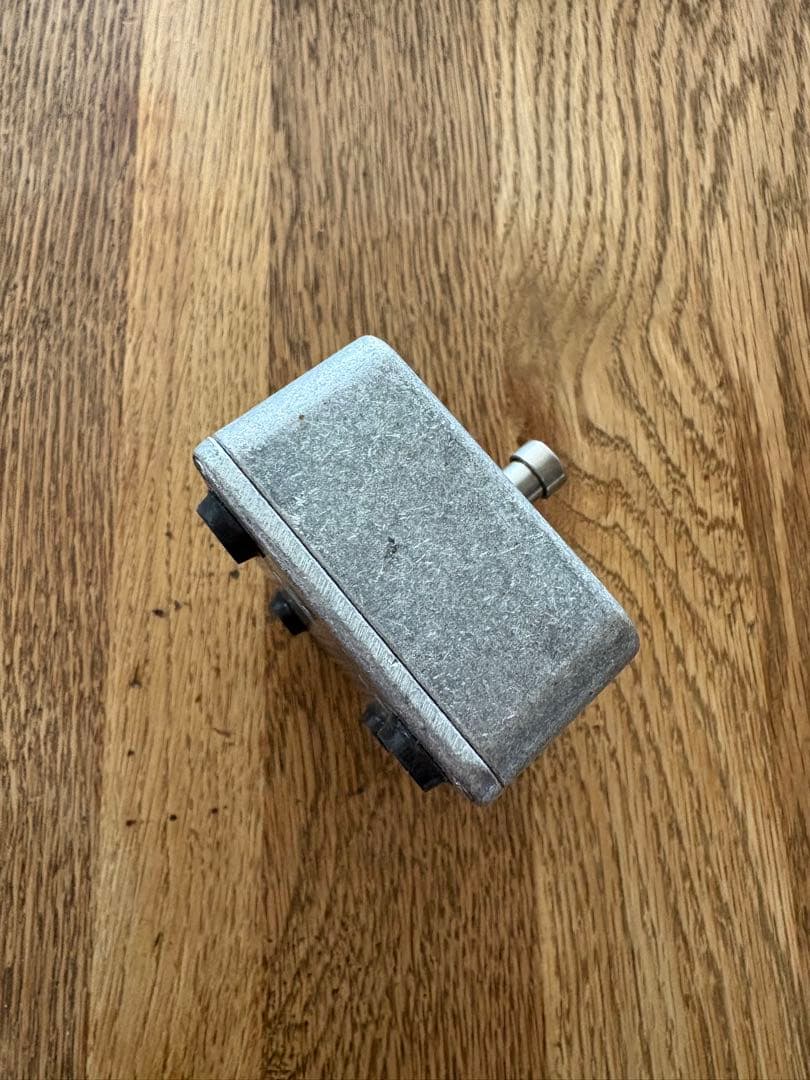 Electro-Harmonix Steel Leather ベースエフェクター