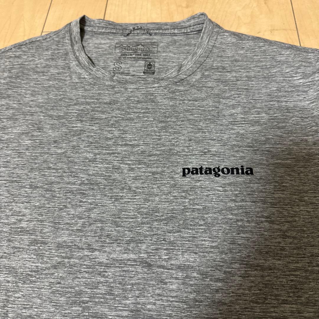パタゴニアpatagonia グレー Tシャツ 　キャプリーンクールデイリーS