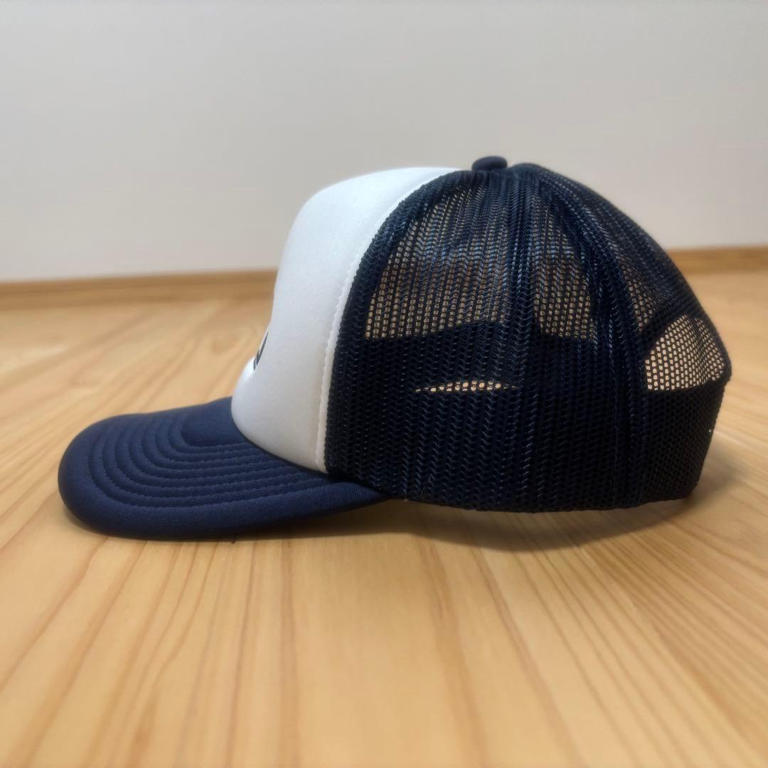 【美品】KITH トラッカーキャップ ホワイト/ネイビー 帽子