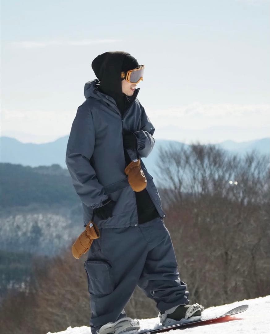 未使用 MAHF スノボウェア 上下セット ビブパンツ