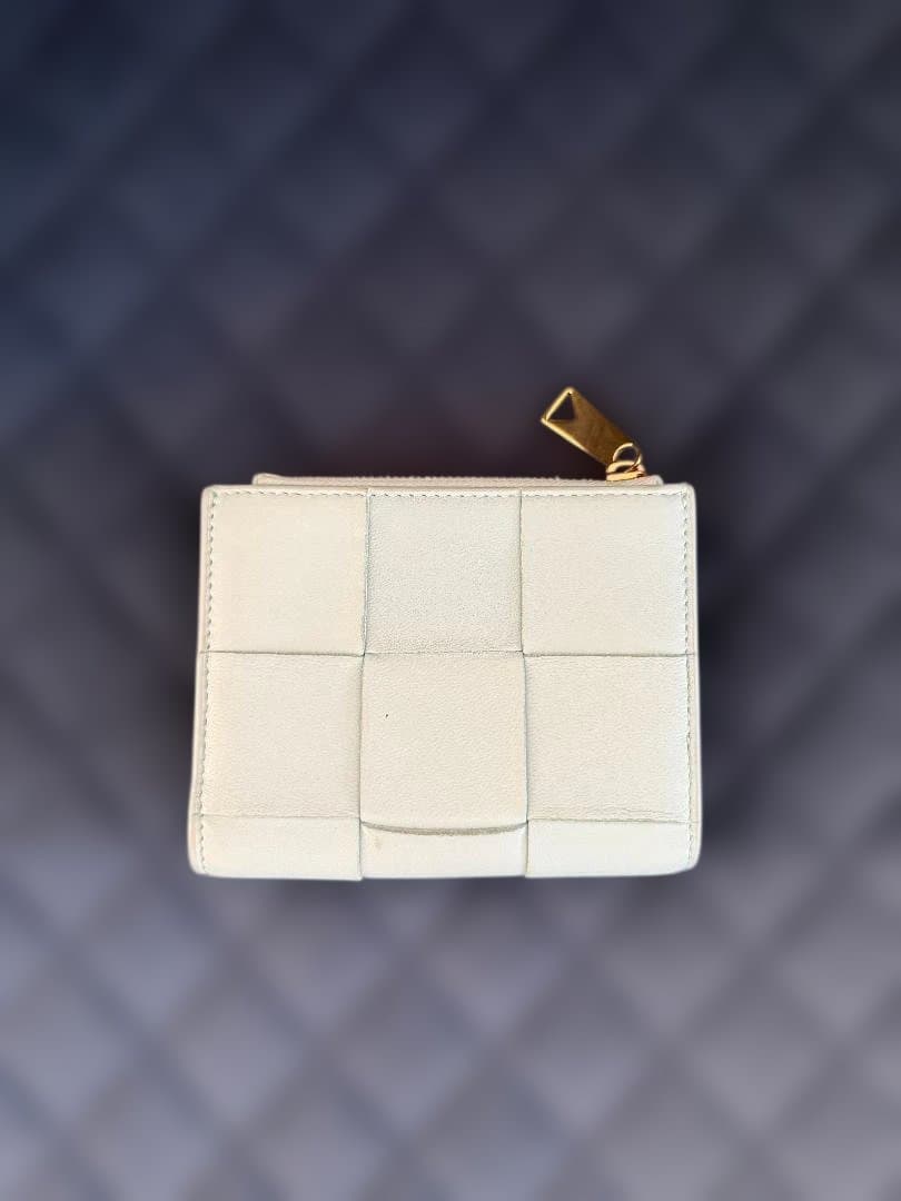 【正規品】BOTTEGA VENETAボッテガイントレチャート二つ折り財布ブルー