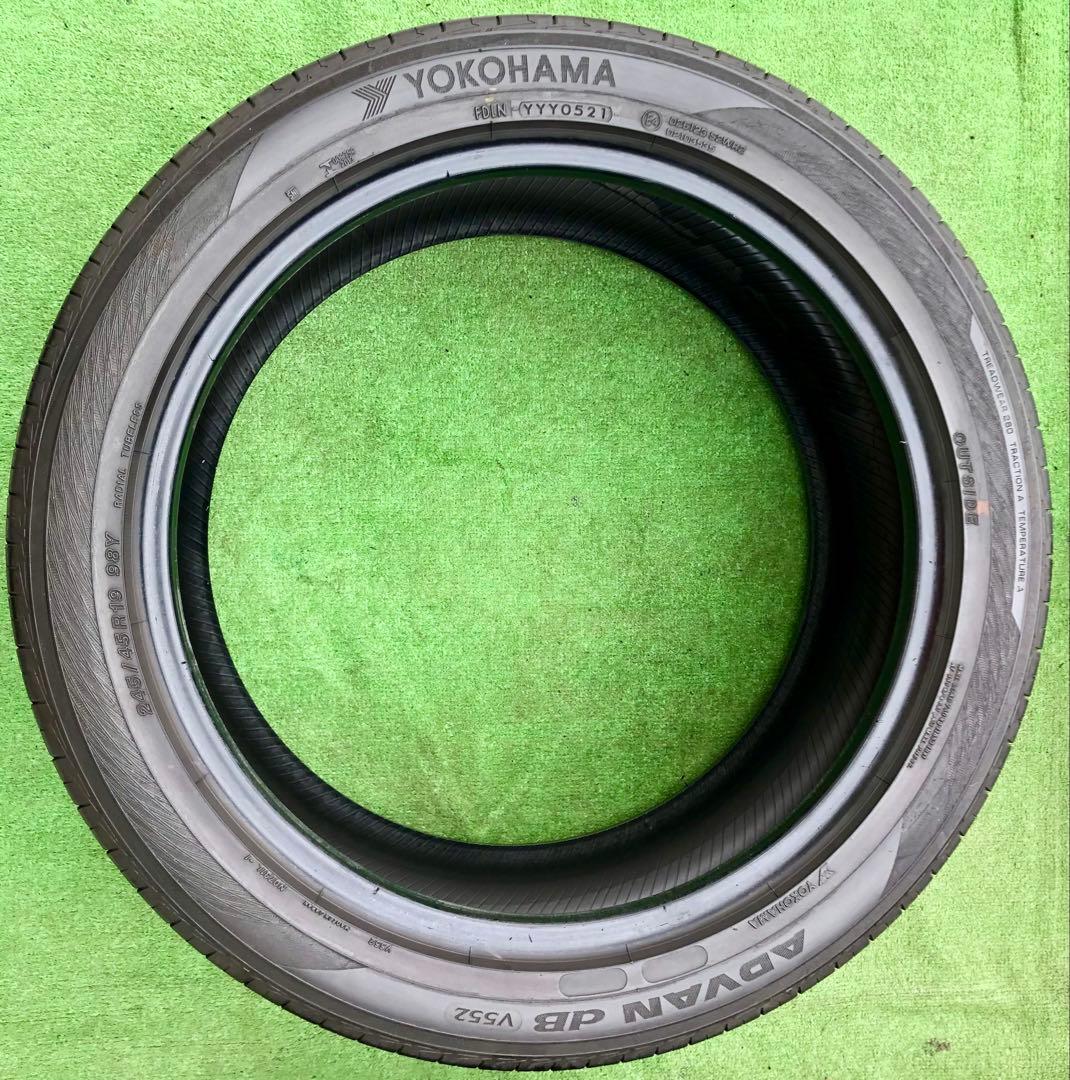 タイヤ・ホイール 245/45 R19 YOKOHAMA ADVAN dB V552