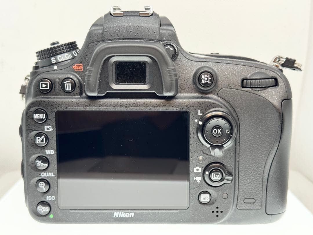 Nikon D610 フルサイズデジタル一眼レフ 本体　少し訳あり美品