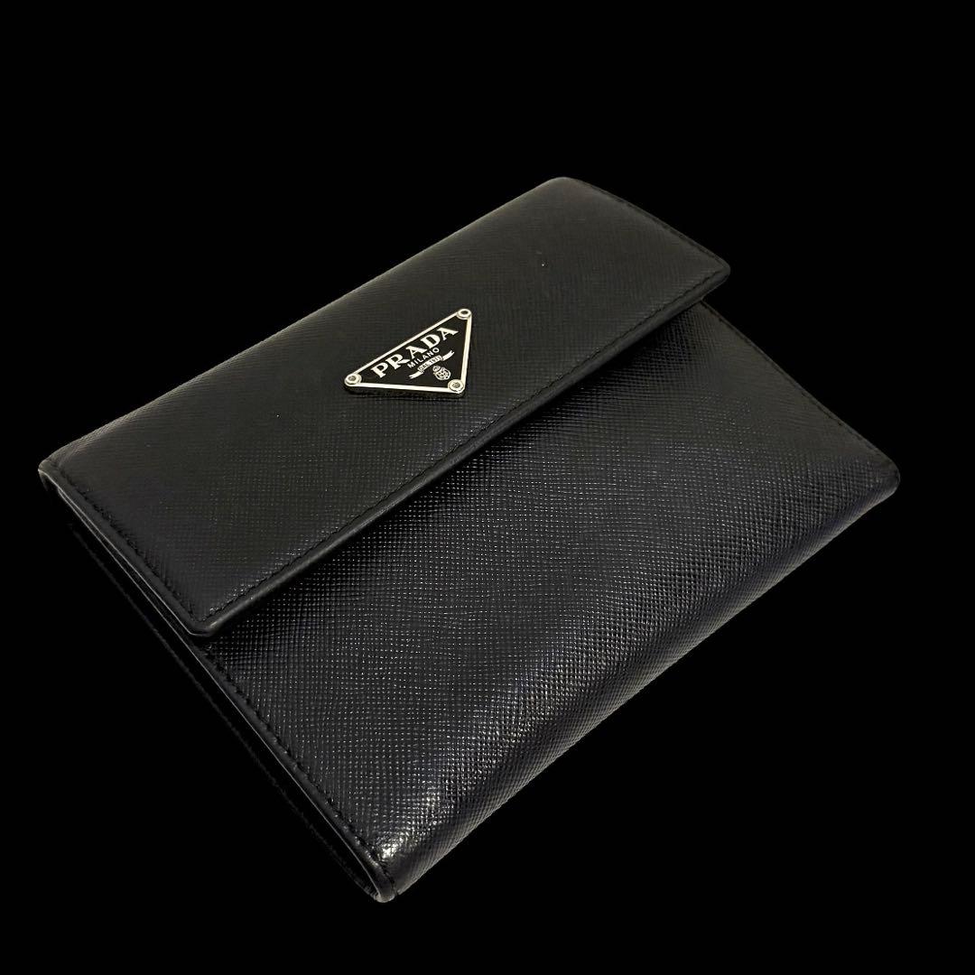 人気‼️PRADA プラダ サフィアーノ レザー 財布 三角ロゴ 黒 正規品