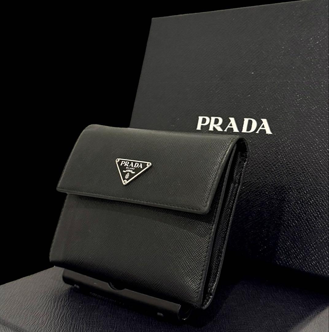 人気‼️PRADA プラダ サフィアーノ レザー 財布 三角ロゴ 黒 正規品