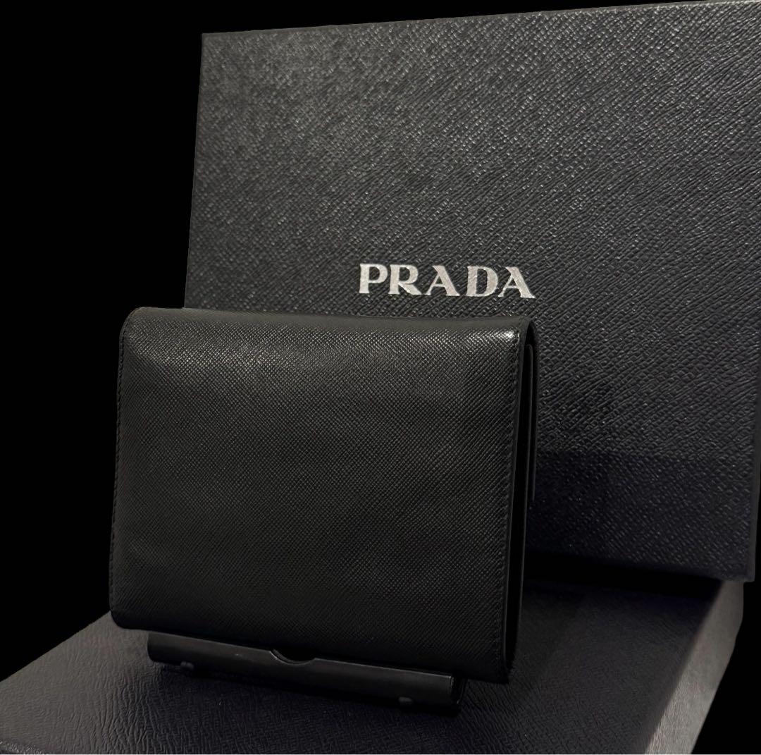 人気‼️PRADA プラダ サフィアーノ レザー 財布 三角ロゴ 黒 正規品