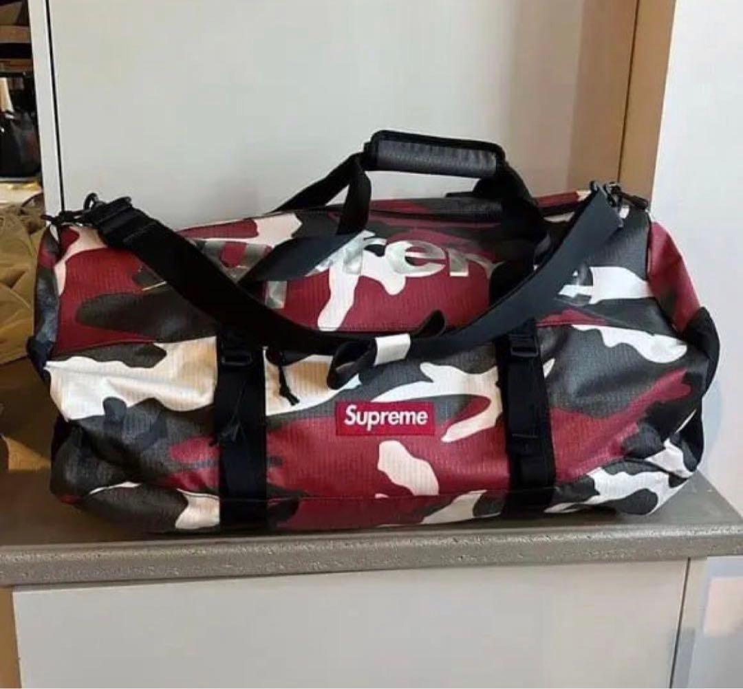 バッグ Supreme Duffle Bag 21SS \"Red Camo\"