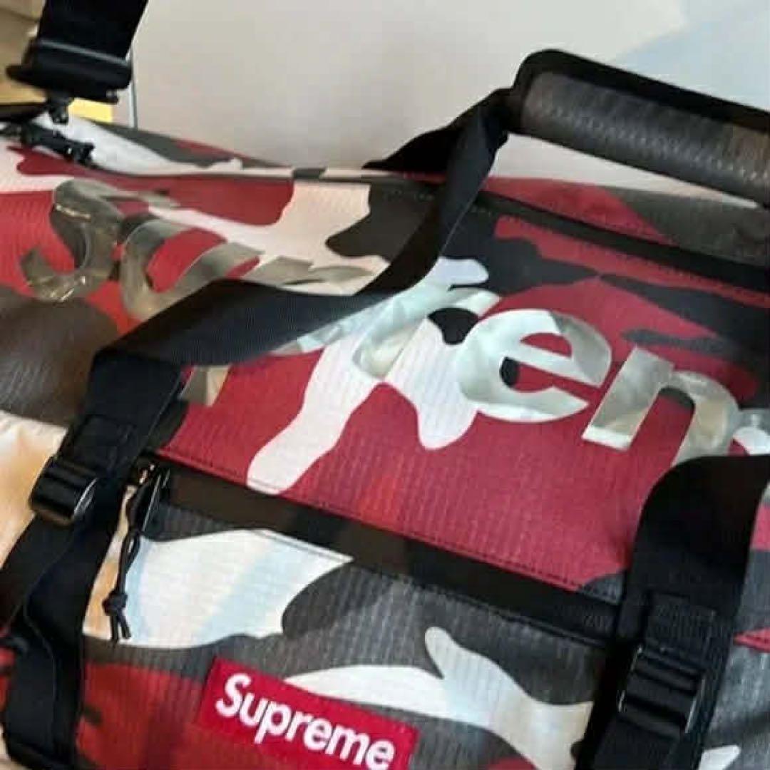 バッグ Supreme Duffle Bag 21SS \"Red Camo\"