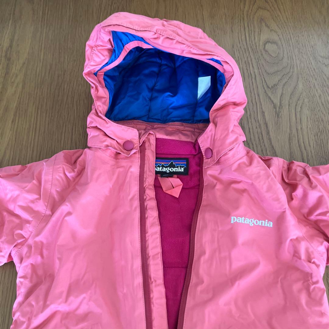 patagonia 2T子ども用防水スーツ ピンク