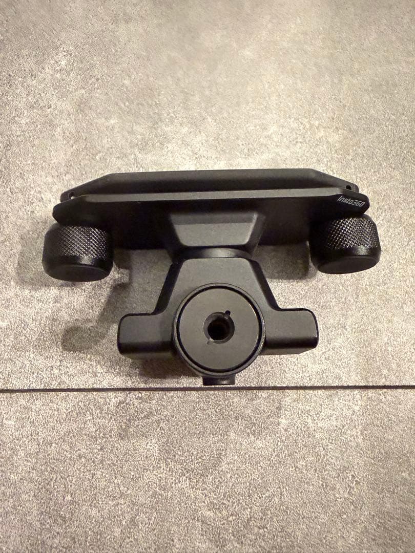 insta360 マグネット式自撮り棒ホルスター