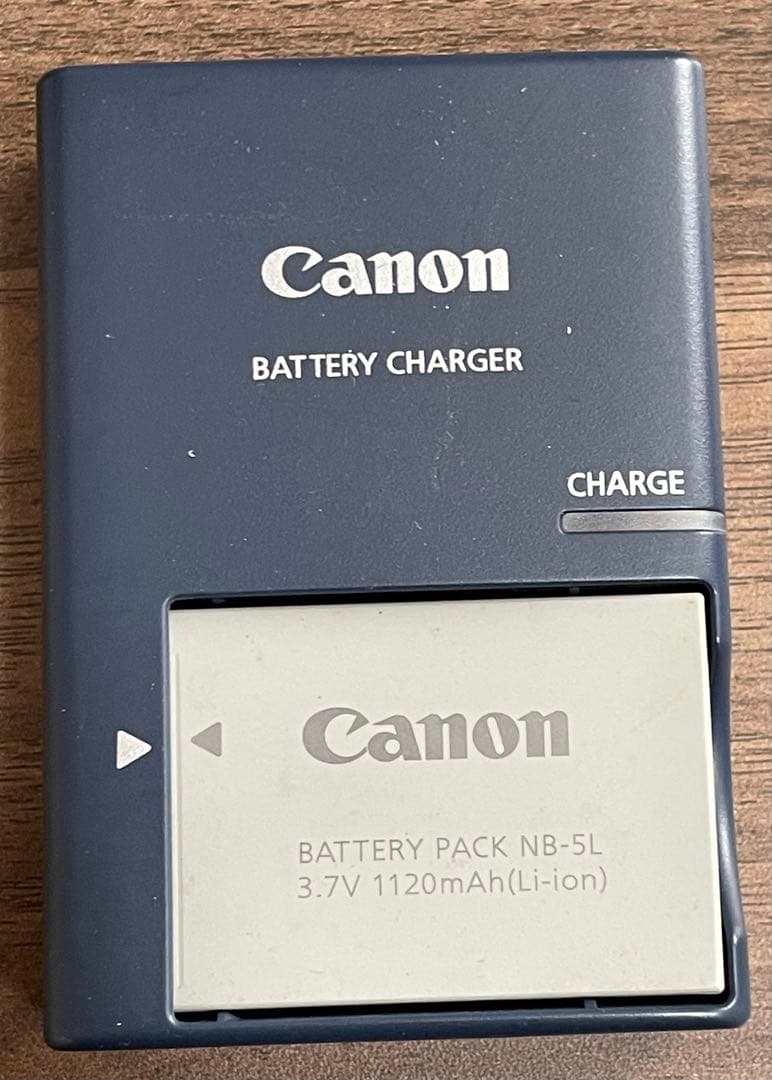 ⭐︎Canon IXY DIGITAL 810 IS シルバー　純正ソフトケース付