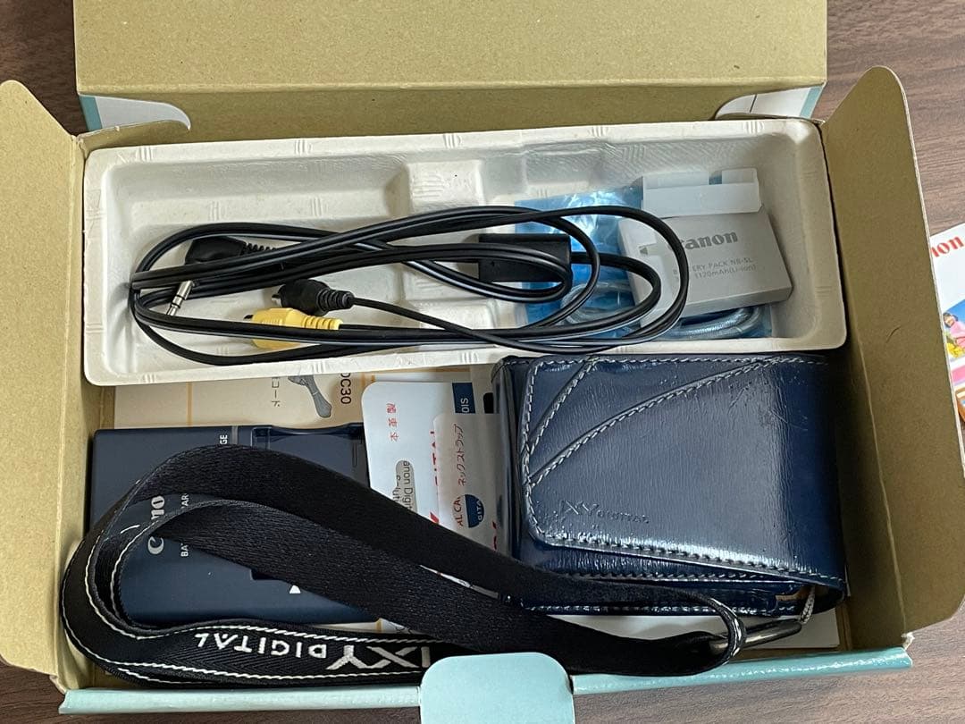 ⭐︎Canon IXY DIGITAL 810 IS シルバー　純正ソフトケース付