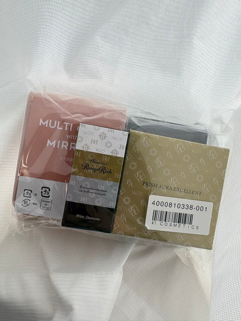 新品未使用⭐︎ホワイトディアマンテ　ファンデーション リップクリーム2色入り