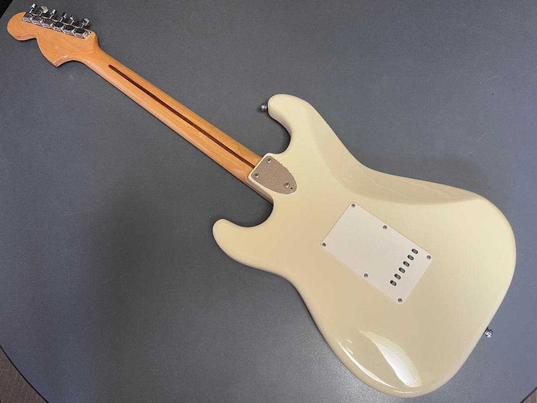 Aシリアル フジゲンSquier CST-30