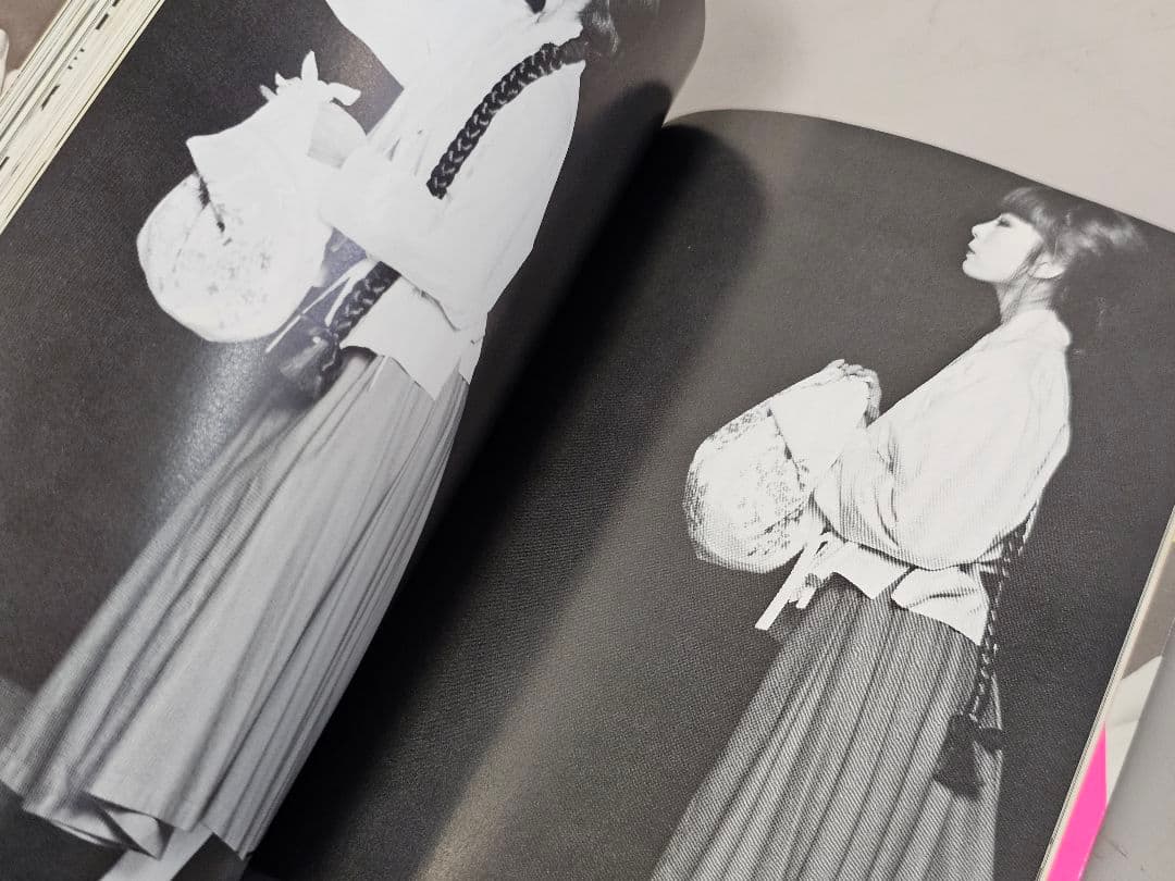 昭和58年3月13日第1刷発行 小夜子の魅力学＝美のエスプリ エッセイ 写真集