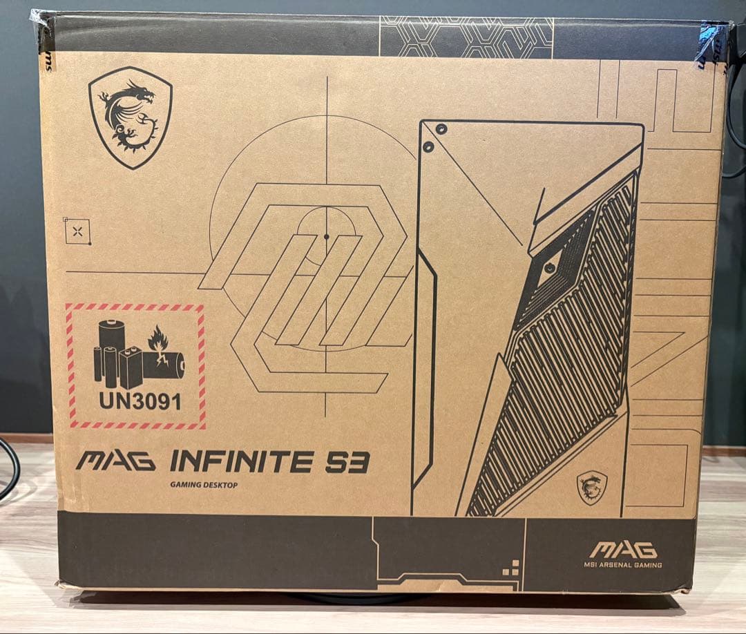 白　RTX4060　ゲーミングpc i5 14400F DDR5搭載！