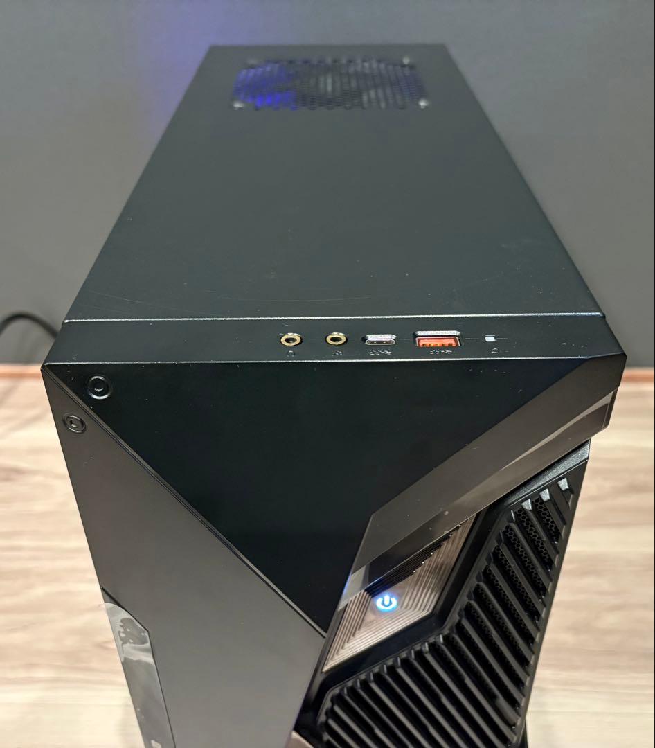 白　RTX4060　ゲーミングpc i5 14400F DDR5搭載！