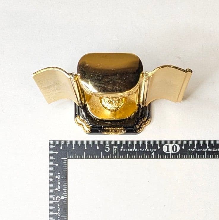 【さらに値下げ・新品】 厨子付き聖観音菩薩　合金製金メッキ　総高さ約9.5㎝