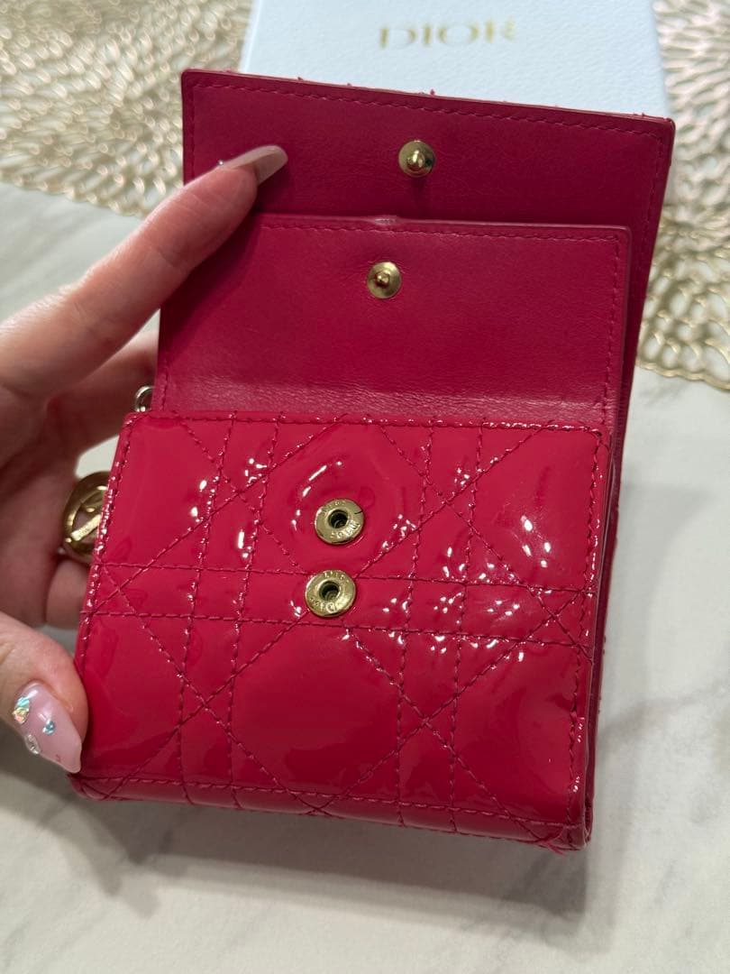 DIOR ディオール エナメル 三つ折り財布 ピンク 箱付き 正規品 美品