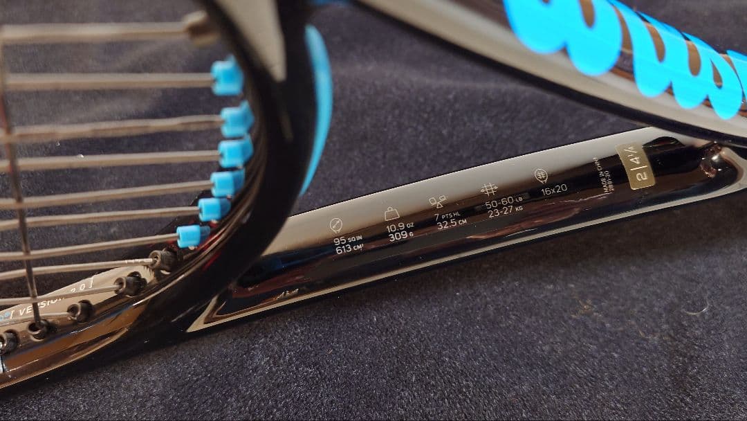 Wilson ULTRA TOUR 95CV（グリップサイズ２）