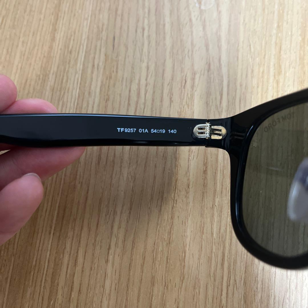 TOM FORD TF-9257 サングラス ケース付き