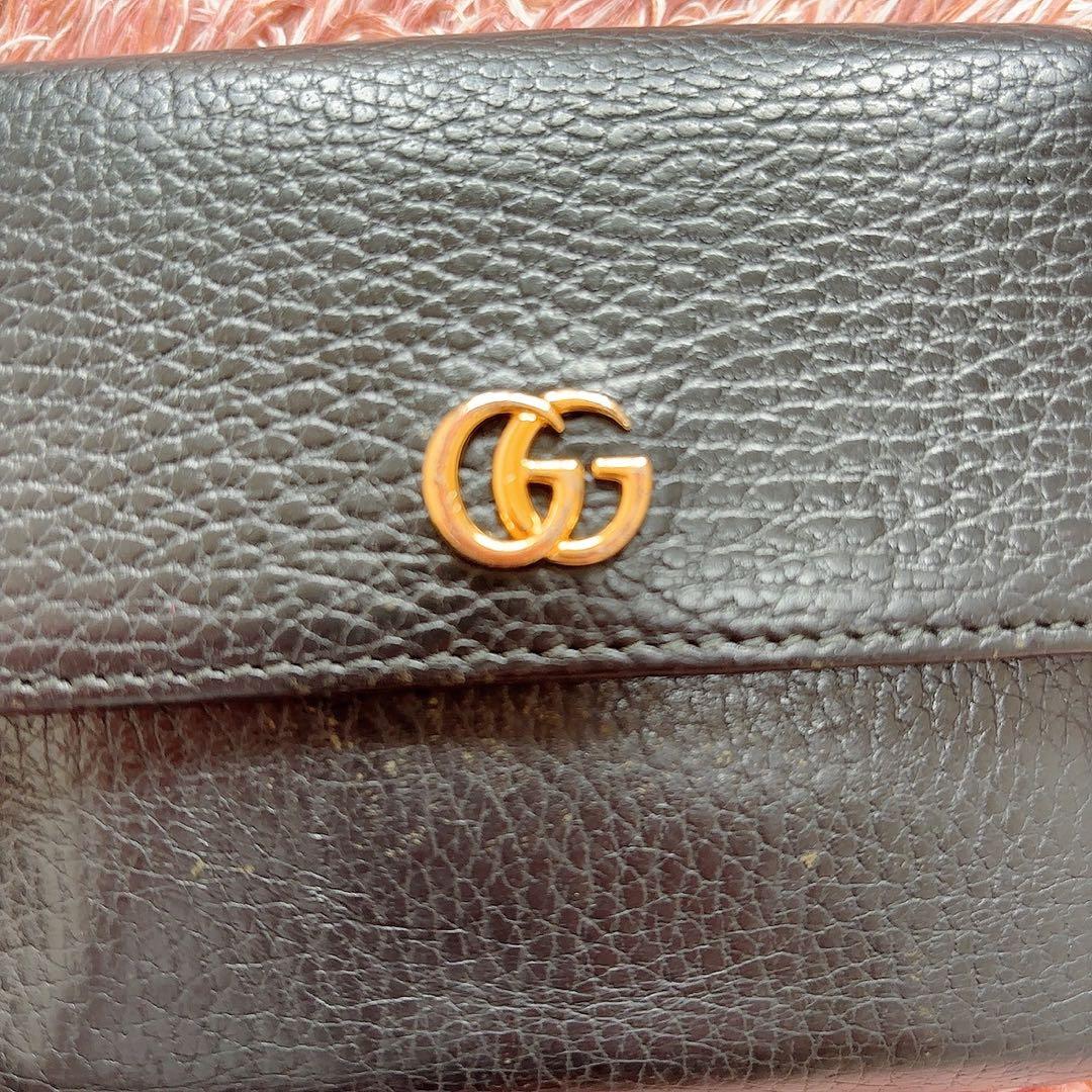 GUCCI グッチ　財布　二つ折り財布　折り財布　ウォレット　ブラック　ゴールド