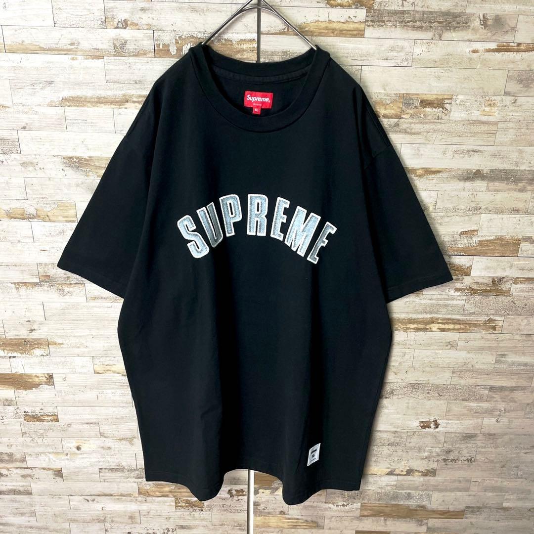 3376 U【美品・ＸＬ】シュプリーム☆アーチロゴ Ｔシャツ ブラック