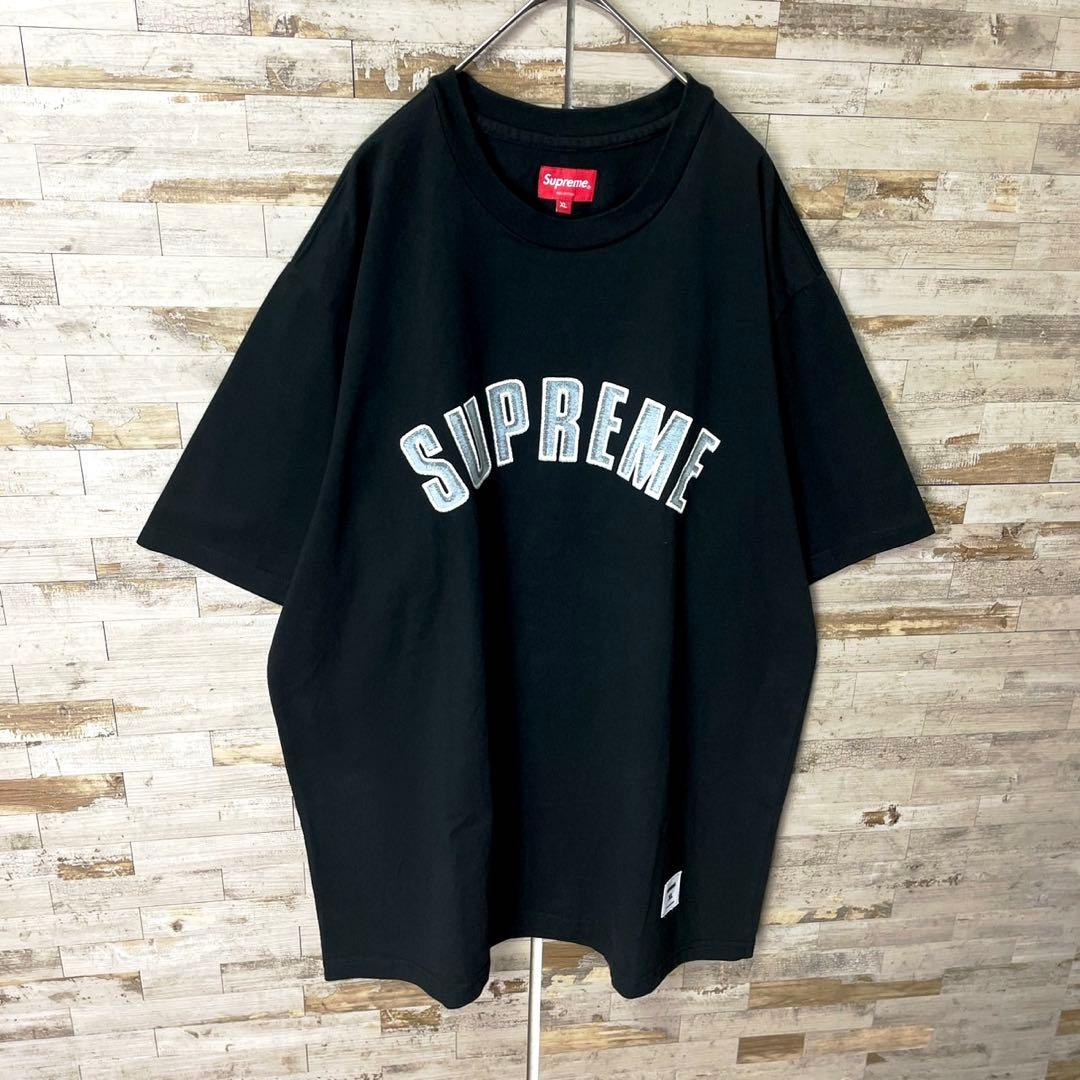 3376 U【美品・ＸＬ】シュプリーム☆アーチロゴ Ｔシャツ ブラック