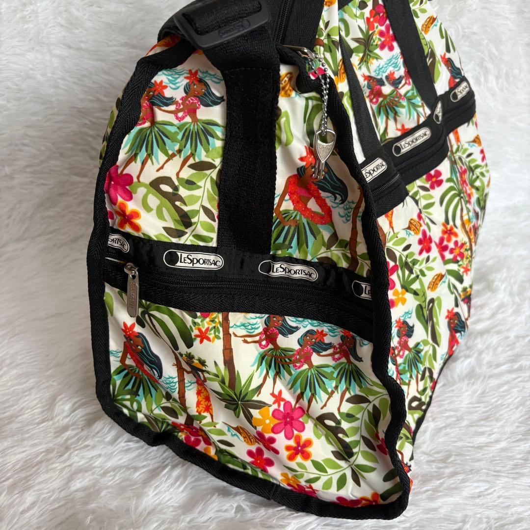 LeSportsac ハワイ限定モデル　フラダンス　 鍵付き　大容量　ポーチ付き