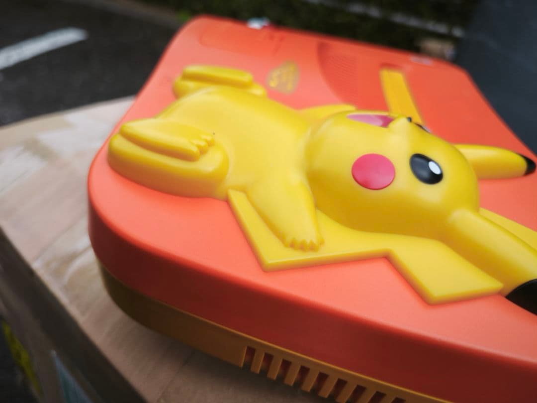 美品NINTENDO64 ピカチュウ本体 オレンジ コントローラーつき