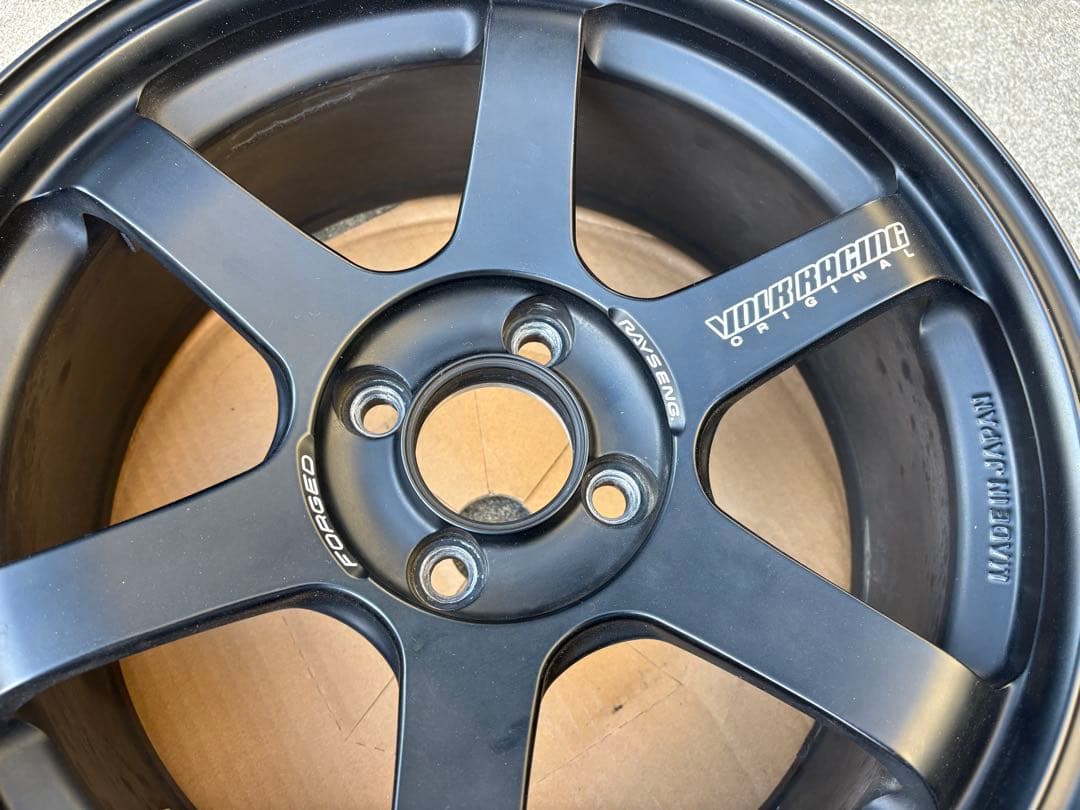 タイヤ・ホイール RAYS TE37 SONIC 16 7J PCD100 4H