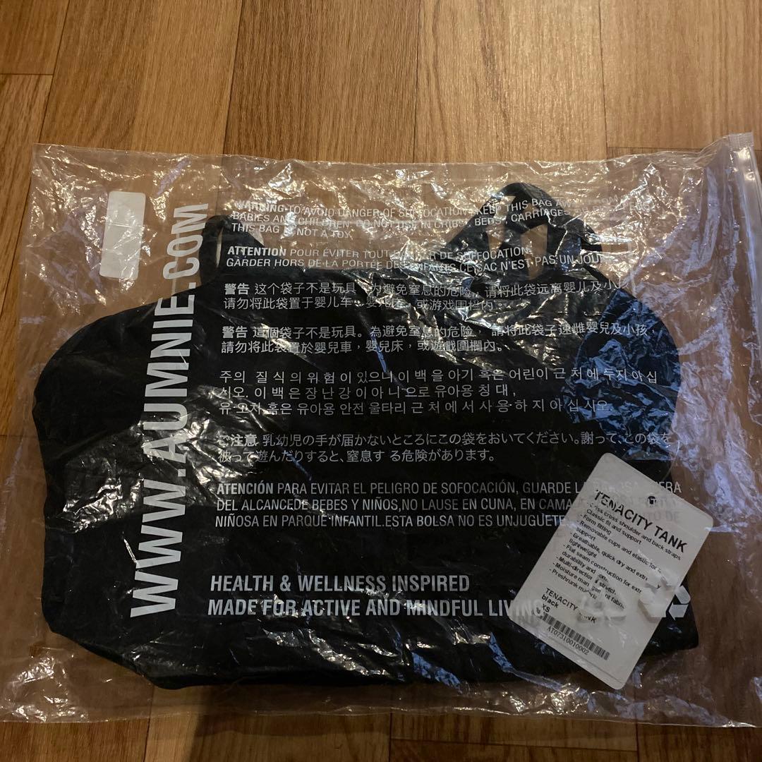 新品AUMNIE TENACITY TANK XSブラック カップ付き